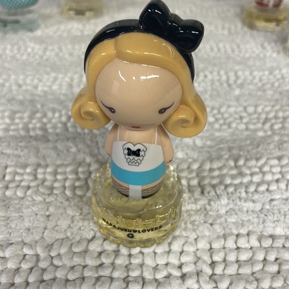 Set of 6 Harajuku Lovers fragance bottles - Picture 5 of 14